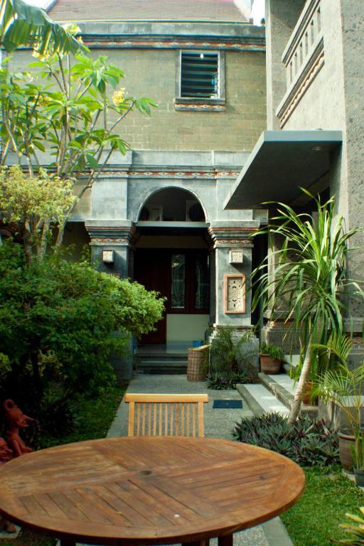 Omah Semar Homestay Jogyakarta Zewnętrze zdjęcie